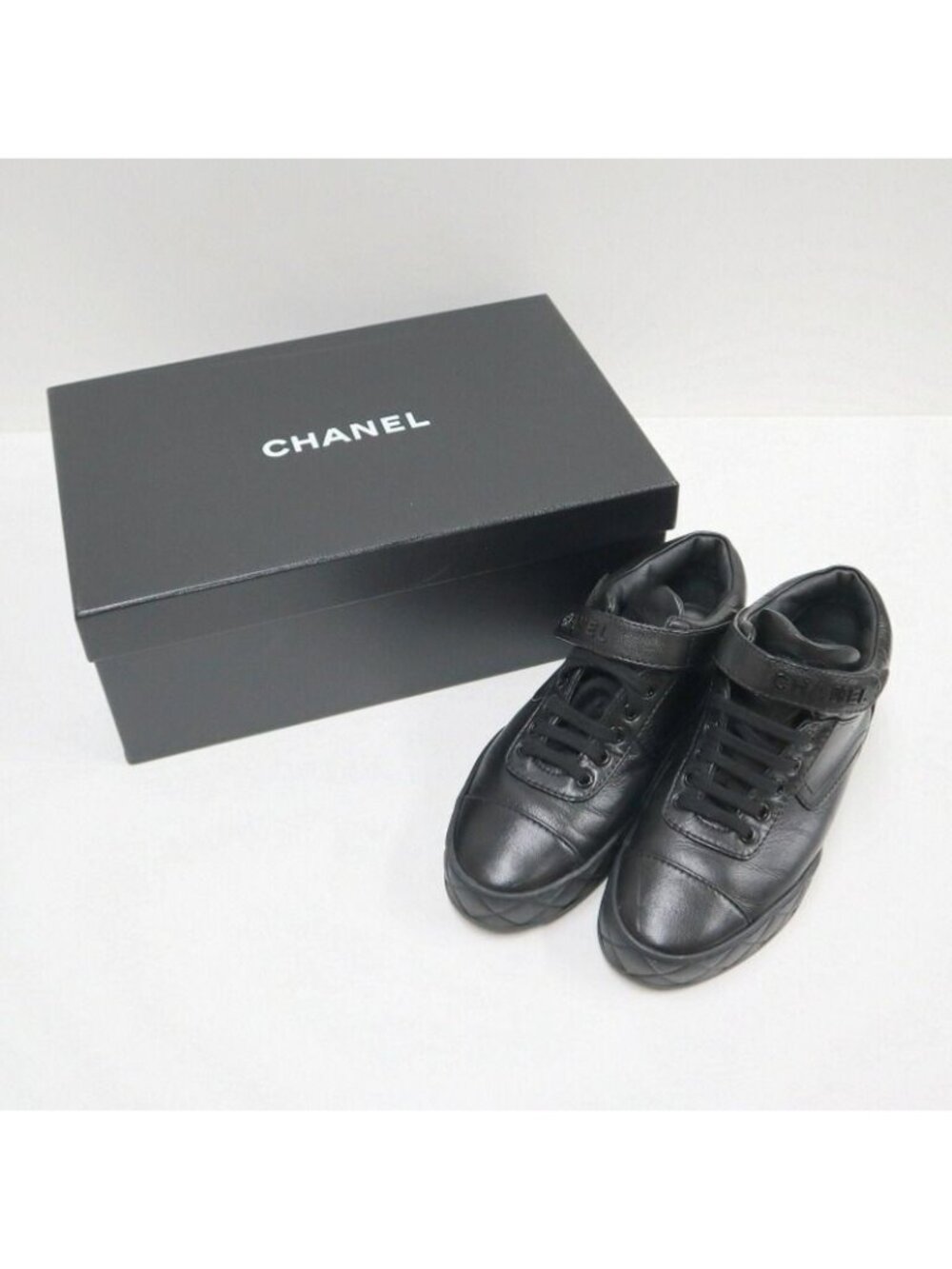 Chanel High-Top Sneakers Shoelace Type Leather Black 37